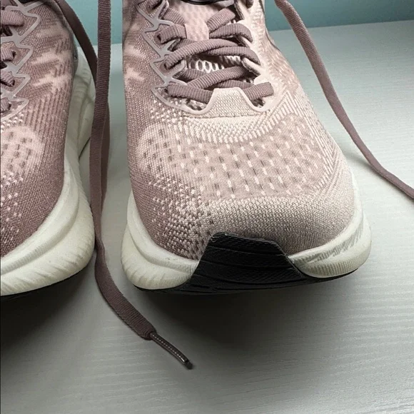 Women’s Hoka Mach 6- Size 7.5 US - Picture 13 of 17